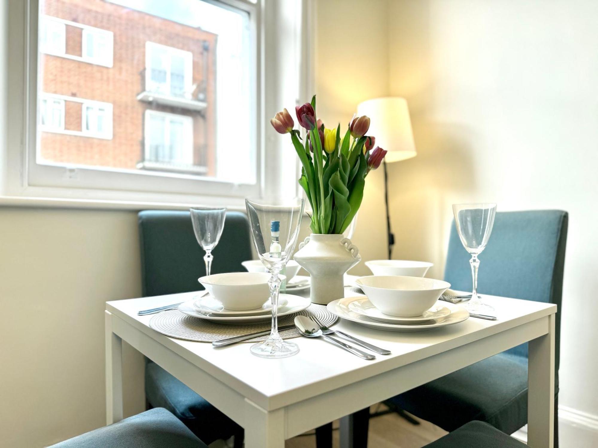 Apartment Chic Marylebone Studio, Walk To Oxford Street Or Regent's Park, By The Design Traveller