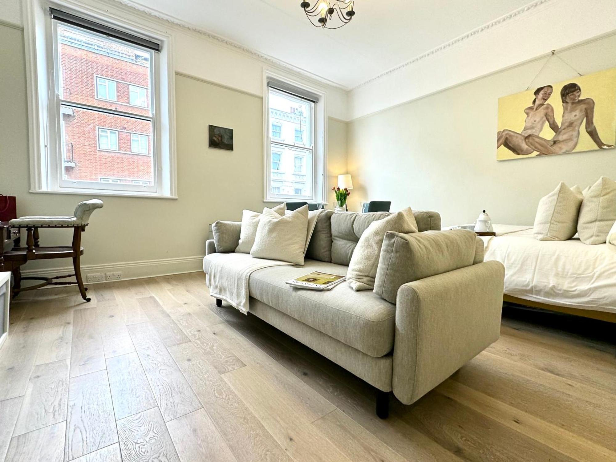 Chic Marylebone Studio, Walk To Oxford Street Or Regent's Park, By The Design Traveller * London